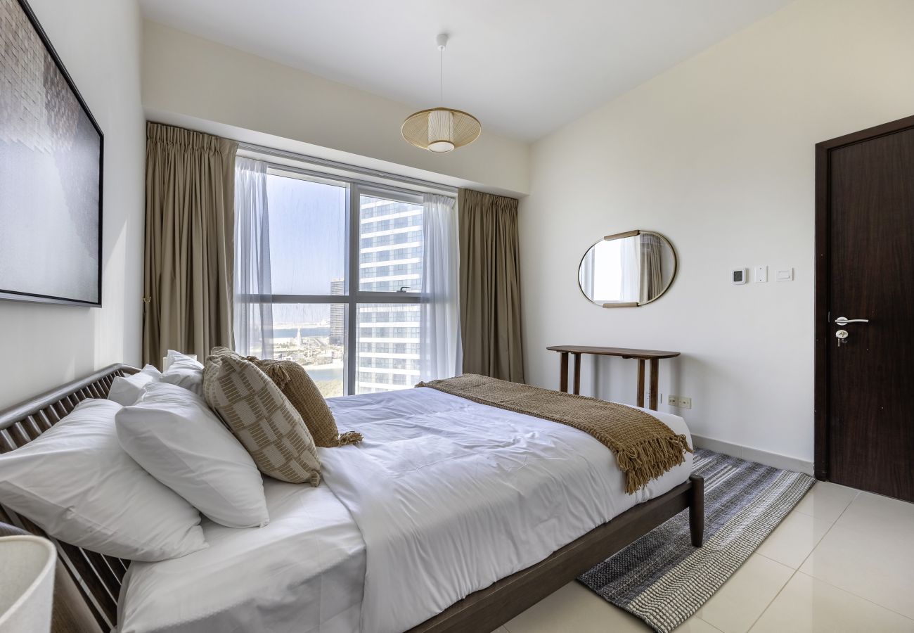 Apartment in Abu Dhabi - Bloomfields Stylish 1BR Marina Bay 