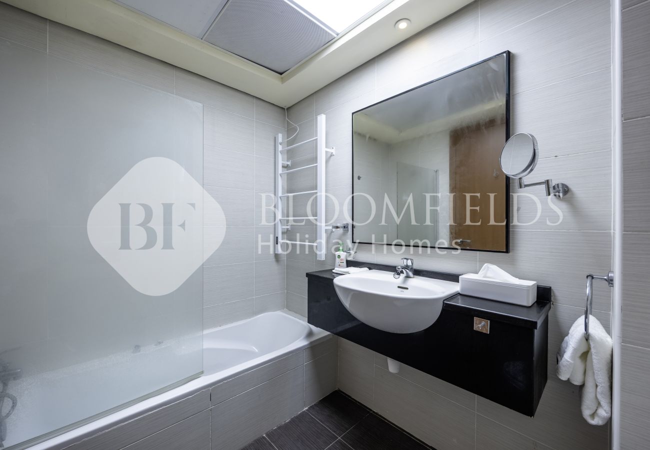 Apartment in Fujairah - Bloomfields Deluxe 2BR+Maid Townhouse Mina