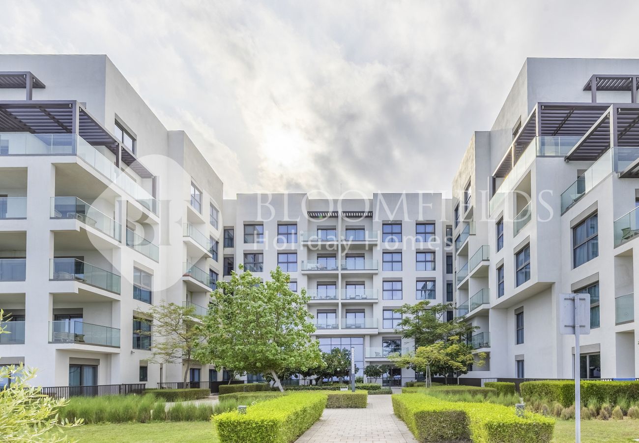 Apartment in Fujairah - Bloomfields Sea View 2BR Apt Address Fujairah