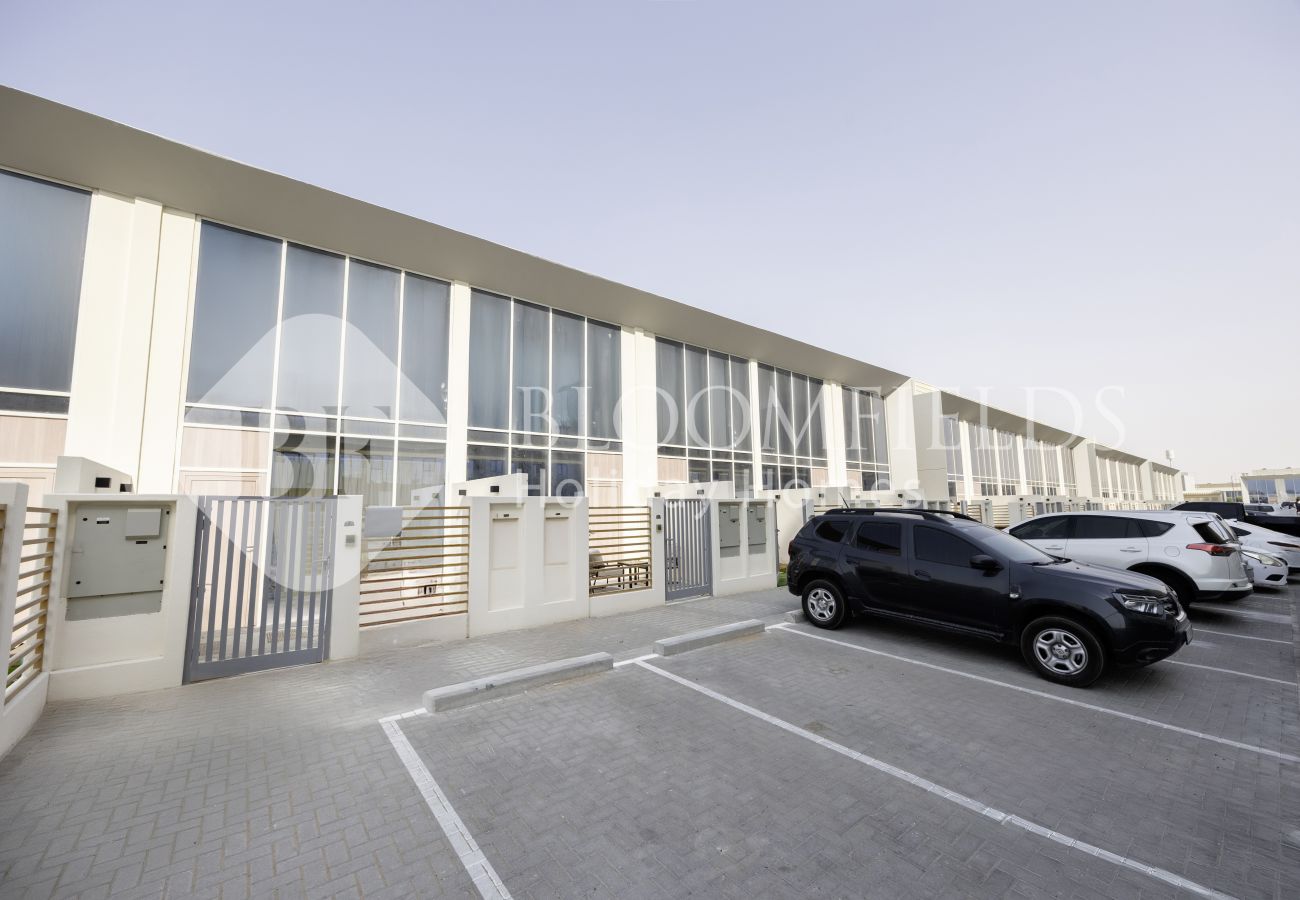 Terraced House in Dubai - Bloomfields Executive 1BR @ Rukan